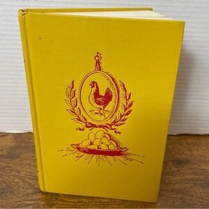 Vintage The Omelette Book‎ 1984 Knoff Copyright 1955 Yellow Red Farm House Style